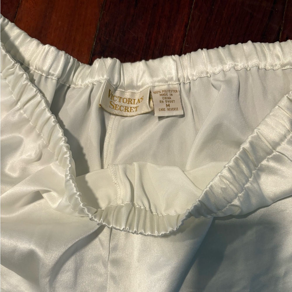 Victoria's Secret Cream Satin Sleepwear size Medium - Picture 3 of 7